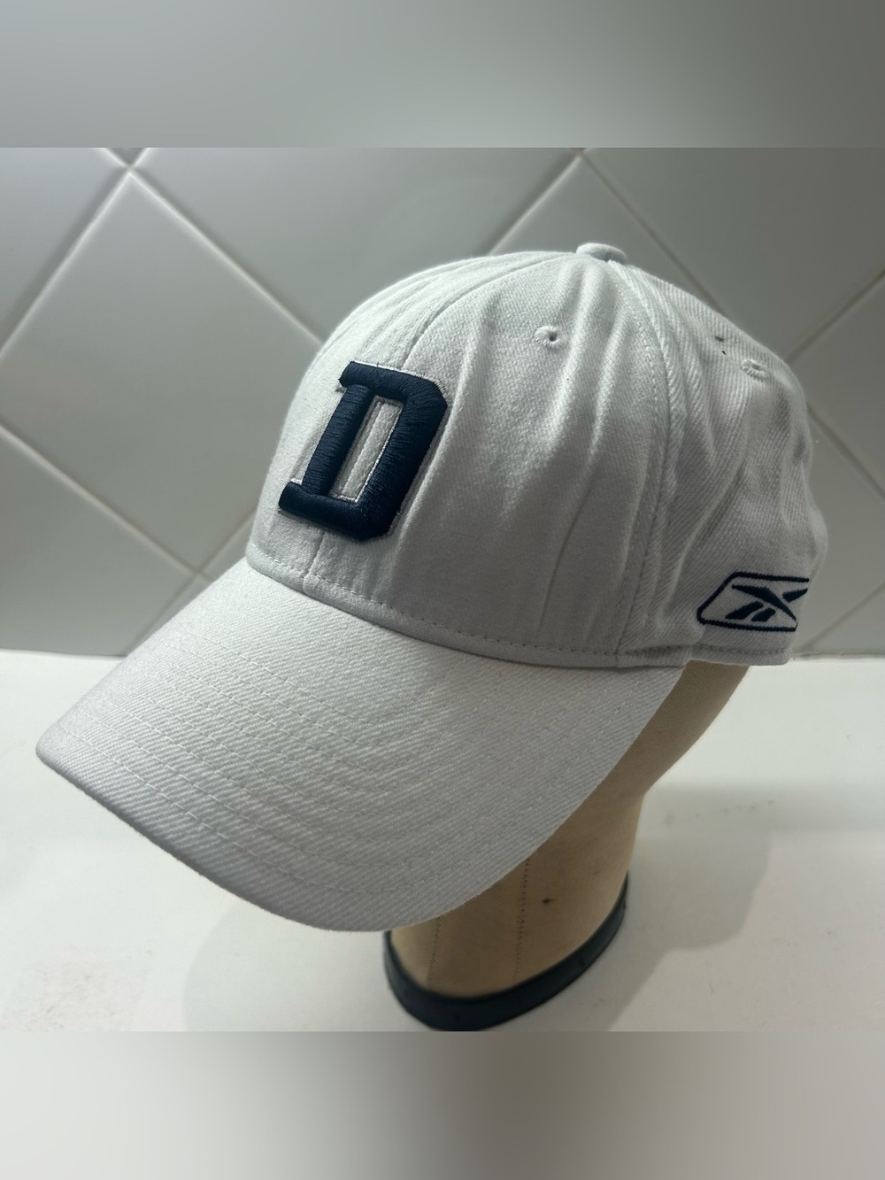 Dallas Cowboys Hat One Size Reebok Y2K White D Logo NFL Football Flex Fit
